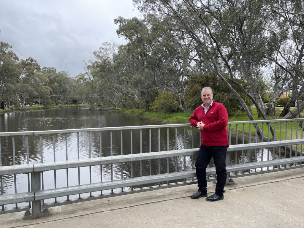 Nick McIntyre Elders Warracknabeal born to sell cropping soil.